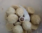 Foto langkah ke 3 dari resep Gohyong Ayam Kulit Tahu.