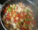 Foto del paso 2 de la receta: Verduras y longaniza a la mostaza-miel