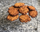 Foto del paso 4 de la receta: Galletas de plátano y vainilla hechas con copos de avena🍌