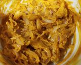 A picture of step 2 of Kanda Bhajiya.