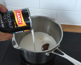 A picture of step 1 of Coconut Soup With Chicken.