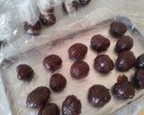 A picture of step 6 of Simple Chocolate Truffles.