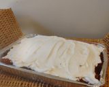 A picture of step 7 of Easy Cherry Jello Cake.