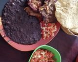 Foto del paso 4 de la receta: Carne con frijoles y pico de gallo