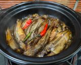 Hình bước làm 2 của món Cá chốt kho khô