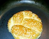 A picture of step 14 of Mike's Gourmet Garlic Mozterella Burgers.