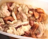 A picture of step 9 of Tasty Salt-Broth Offal Hot Pot with Kombu and Weipa.