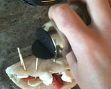 A picture of step 7 of Roasted Red Pepper Mozzarella And Spinach Stuffed Chicken.