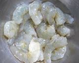 A picture of step 1 of Shrimp With Mayonnaise.