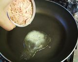 A picture of step 2 of Tuna and Spinach Quiche Made In A Toaster Oven.