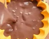Foto del passaggio 2 della ricetta Tortino Cremoso Latte e Cioccolato al Microonde