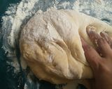 Foto langkah ke 4 dari resep Roti sosis empuk.