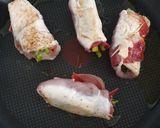 Foto del paso 4 de la receta Enrollados de pechuga con espárragos y jamón