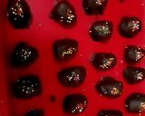 Foto langkah ke 3 dari resep Kurma coklat isi keju.