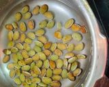 மொச்சை குழம்பு (mochai kulambu recipe in Tamil) ரெசிபி ஸ்டேப் 2 புகைப்படம்