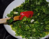 A picture of step 5 of Persian sour herbs stew (Torshi tareh).