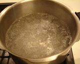 A picture of step 2 of Japanese-style Pasta Carbonara.