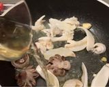 Foto del passaggio 3 della ricetta Tagliatelle seppie e moscardini