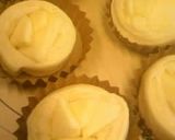 A picture of step 11 of Apple Cream Rolls.