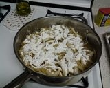 A picture of step 11 of Fried Hardcrab & Gravy.