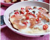 Foto langkah ke 4 dari resep Pizza Mini Vegetarian.