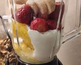 Φωτογραφία βήματος 1 της συνταγής Smoothie φράουλα - ανανά