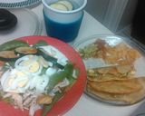 A picture of step 3 of Restaurant avocado spread.