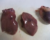 A picture of step 1 of Stir-fried Liver and Chinese Chives.