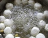 छेना के रसगुल्ले (Chena ke rasgulle recipe in hindi) रेसिपी चरण 3 फोटो
