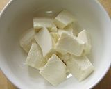 A picture of step 3 of Yukke-Style Tofu Rice Bowl with Shiso.