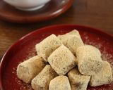 A picture of step 3 of Kinako Candies.