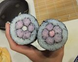 A picture of step 7 of Decorative Floret Sushi Rolls.