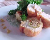 Foto del paso 4 de la receta: Pechuga rellena de quesillo y flor de calabaza