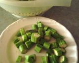 A picture of step 1 of Sunshines fried okra.
