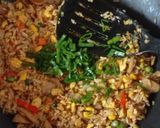 Foto langkah ke 3 dari resep Nasi Goreng ala Solaria.