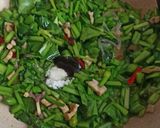 Foto langkah ke 3 dari resep Tumis genjer tempe.