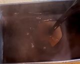 Foto langkah ke 2 dari resep Puding Coklat lapis Biskuit.