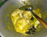 Foto langkah ke 4 dari resep Ayam goreng serundeng.