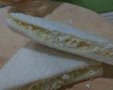 Foto langkah ke 4 dari resep Simple Egg Sandwich.