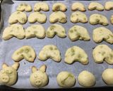 Hình bước làm 7 của món Vào bếp cùng con: Bánh quy bơ chocolate chip giòn, xốp, béo, ngọt vừa