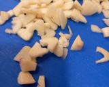 Foto del paso 2 de la receta: Conejo al ajillo, con patatas fritas