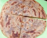 A picture of step 5 of Nutella paratha.