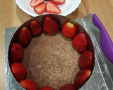 Foto del paso 7 de la receta: Tarta Fraisier con migas de chocolate!!! (mi versión)