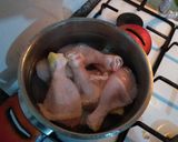 Foto langkah ke 1 dari resep Tavuklu pilav (nasi ayam).