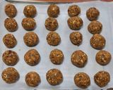 Foto del paso 4 de la receta: Bolitas de zanahoria con nuez (sin horno)