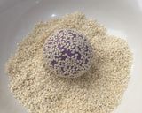 Foto langkah ke 7 dari resep Onde Ubi Ungu / Sesame Ball.