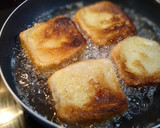 Foto del paso 6 de la receta: Torrijas de horchata, crema pastelera de café y ganache de chocolate