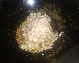 A picture of step 3 of Kanda Batata Poha.