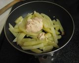 A picture of step 5 of Potato and Mentaiko Mayo Stir Fry.
