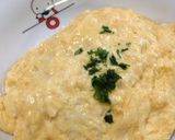 A picture of step 7 of Butter Scented Fluffy Omelettes.